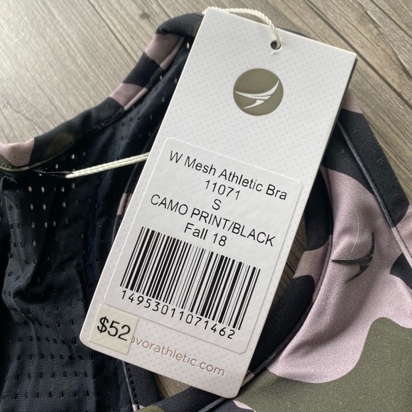 NWT camo print sports bra from Endeavor Athletic size small - Picture 4 of 5